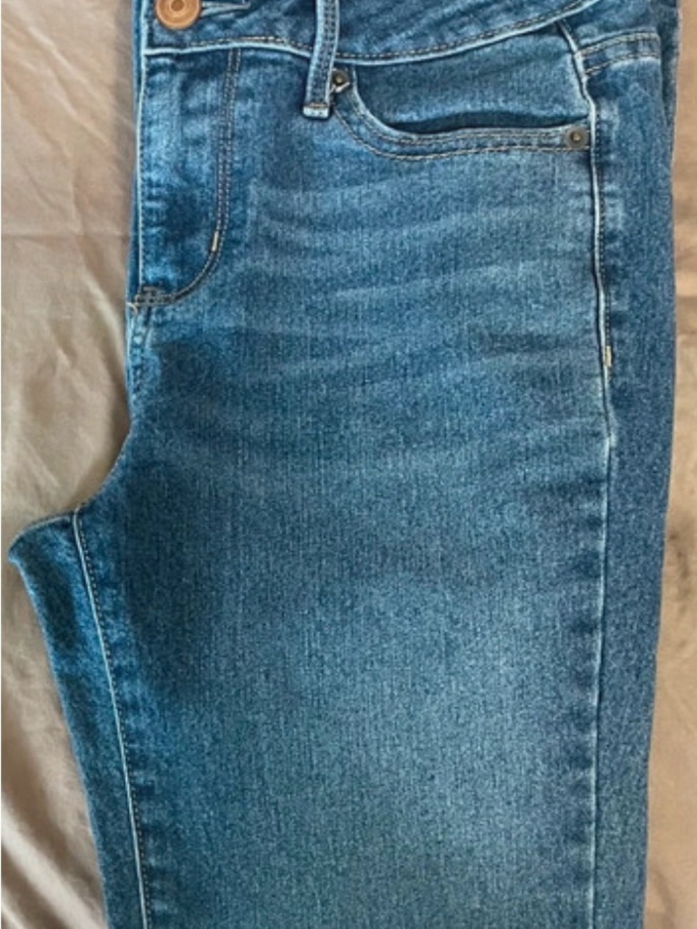 Men's Blue Denim Jeans - Classic Fit